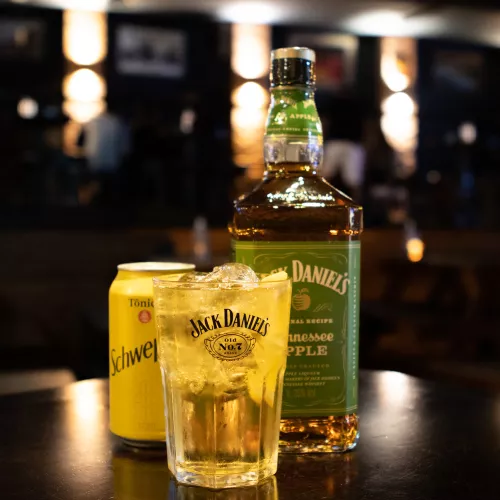 Jack Apple & Tonic